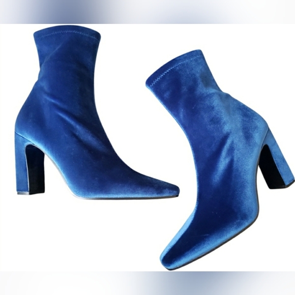 Boho 9.5 Blue Velvet Whimsigoth Castlecore Block Heel Ankle Booties New - Picture 2 of 6